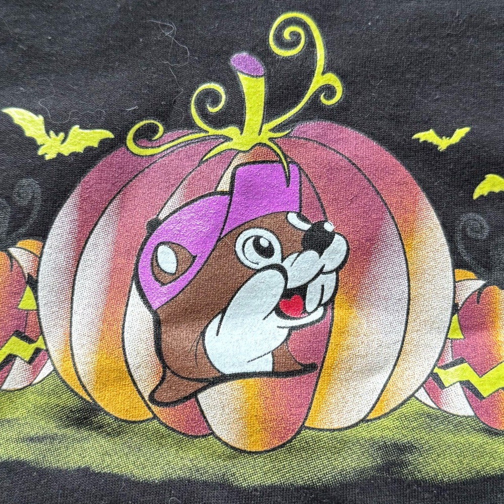 Buc-Ees Men’s Halloween Tee, Size XL - Picture 3 of 4
